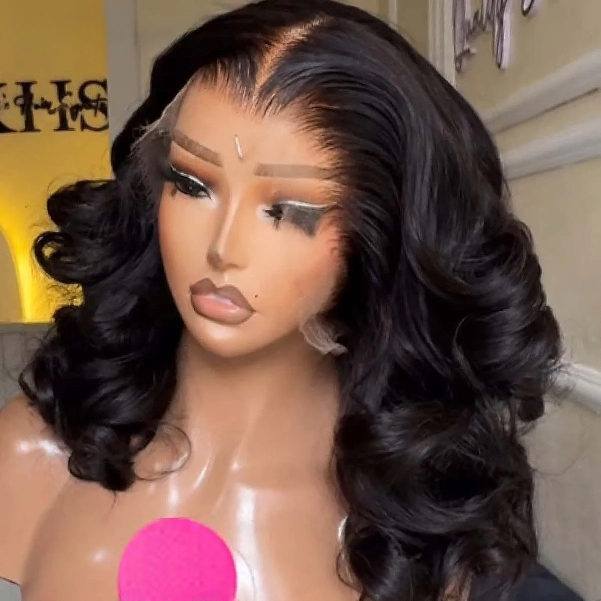 شعر مستعار أسود قصير بوب مموج، - مراجعة Pre Parted 13X4 Lace Front Bob Wig وسعره